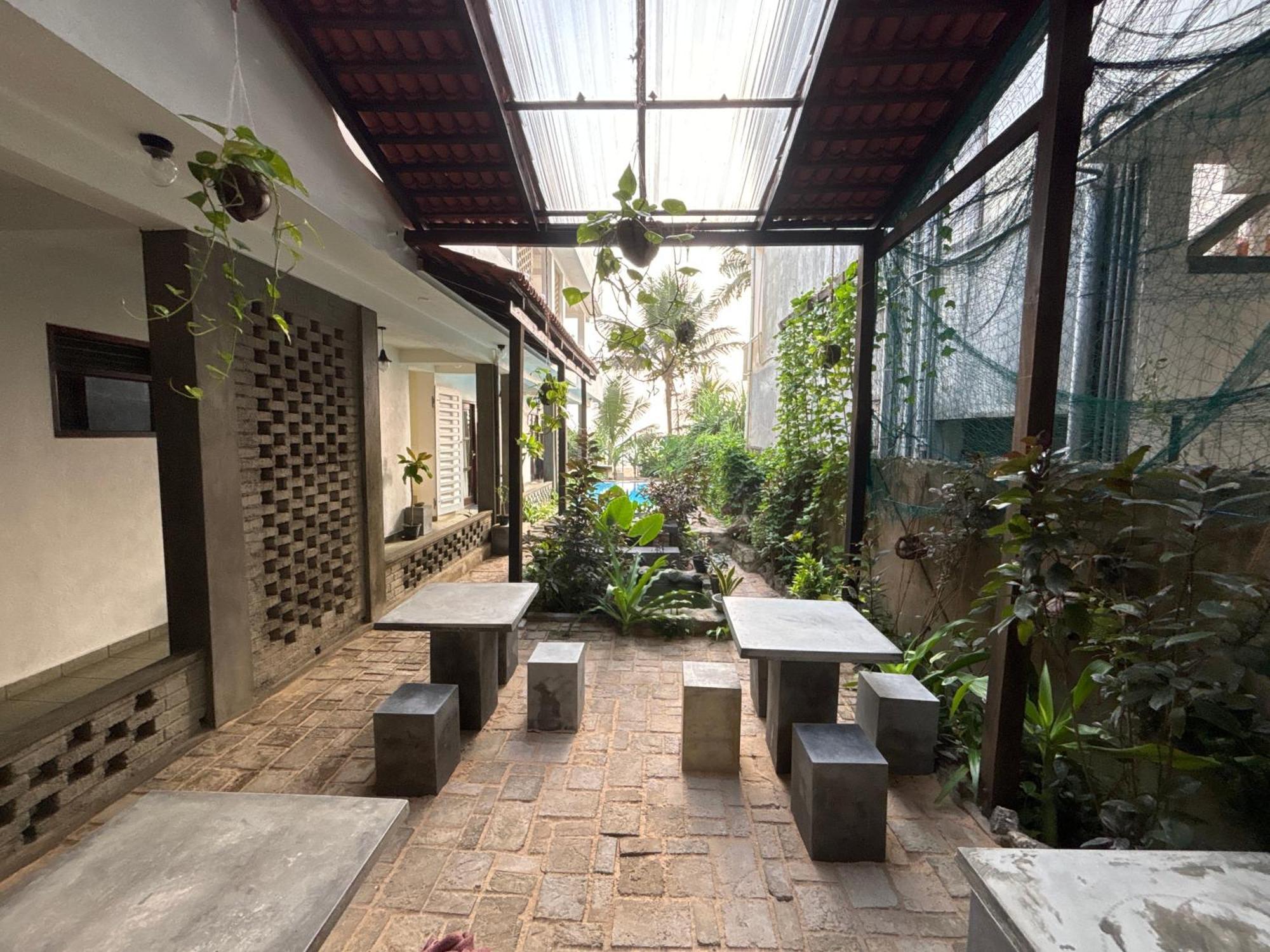 Mirage Beach House At Morava Court Hikkaduwa Exterior photo