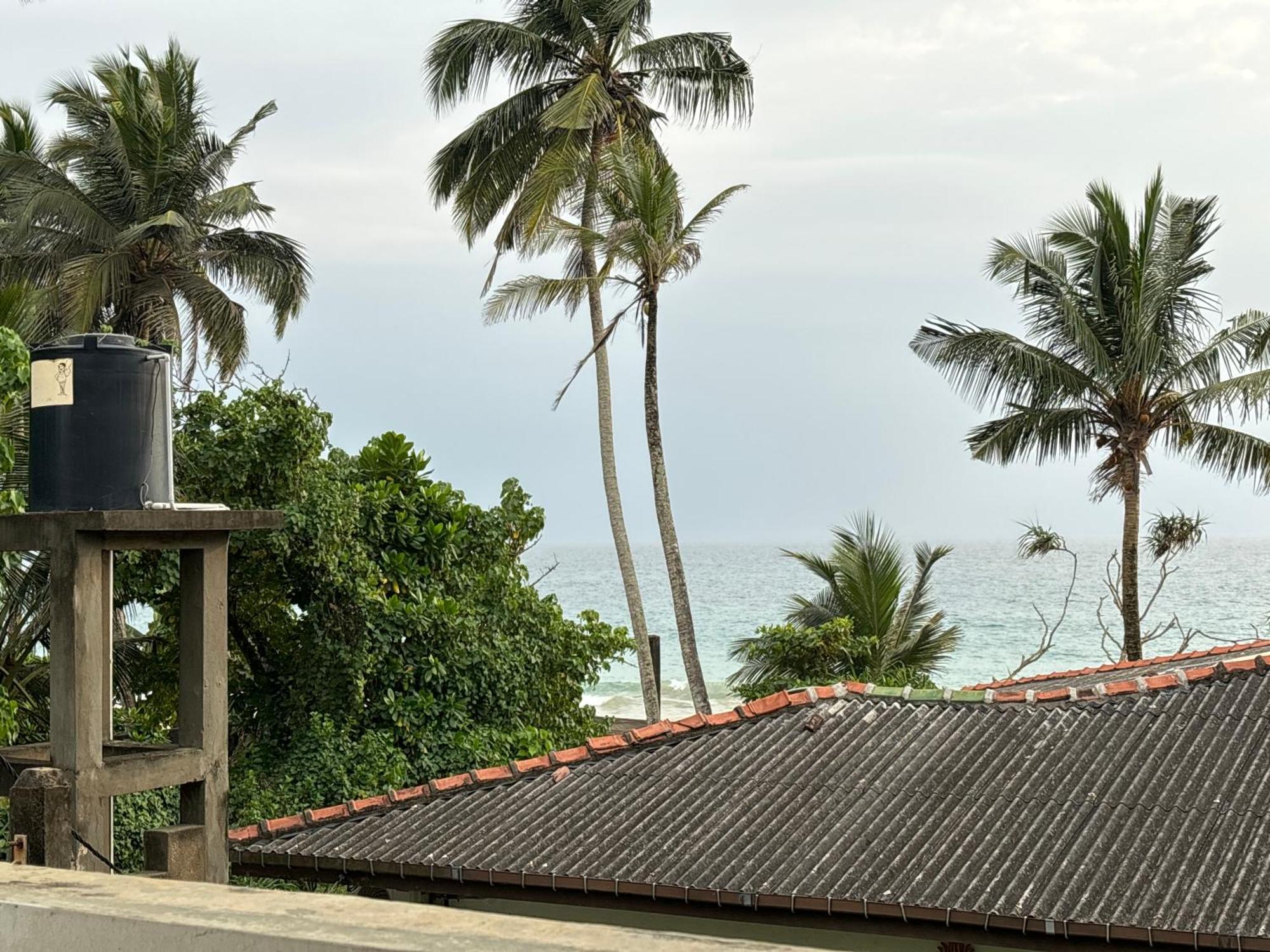 Mirage Beach House At Morava Court Hikkaduwa Exterior photo