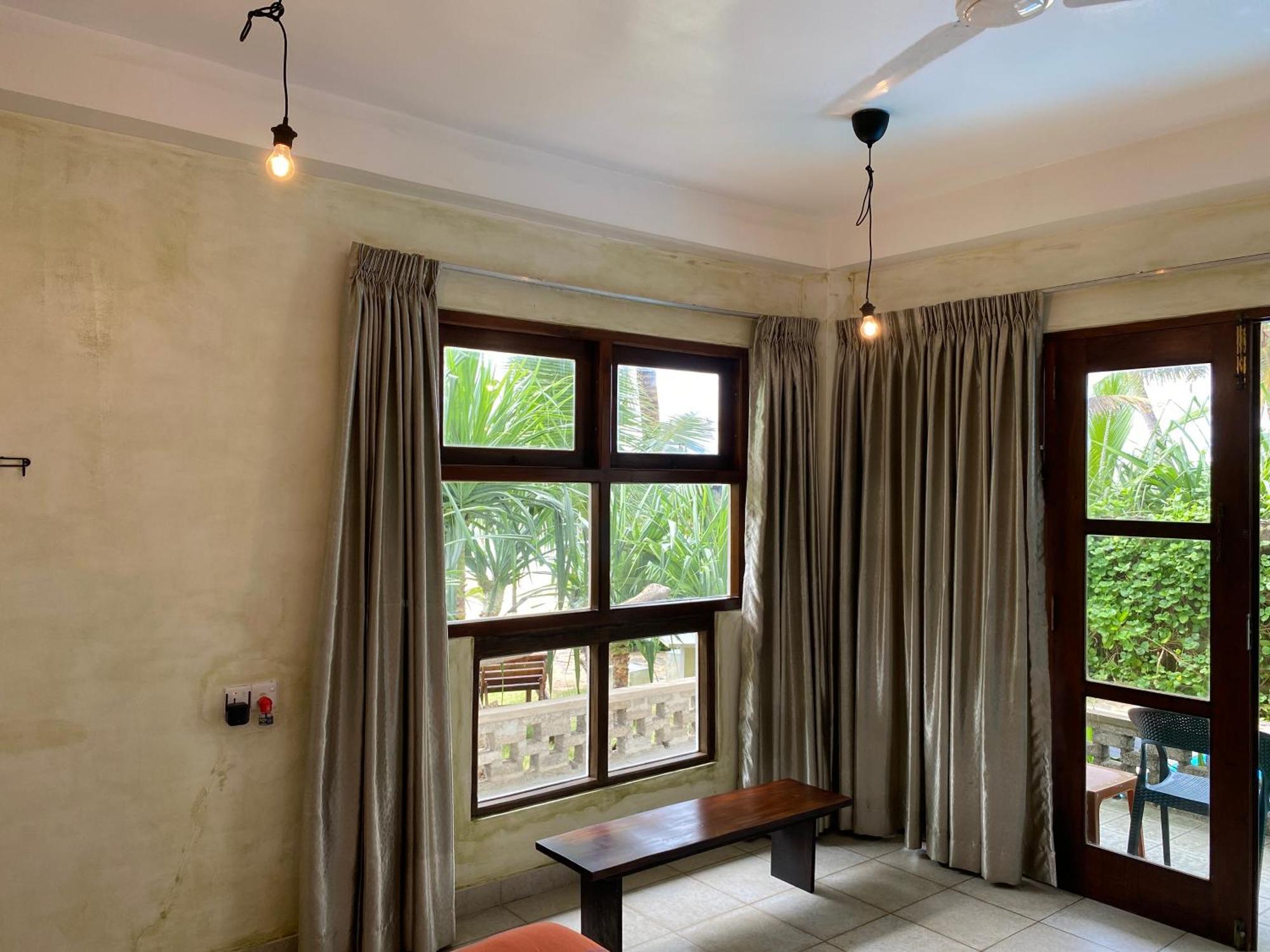 Mirage Beach House At Morava Court Hikkaduwa Exterior photo