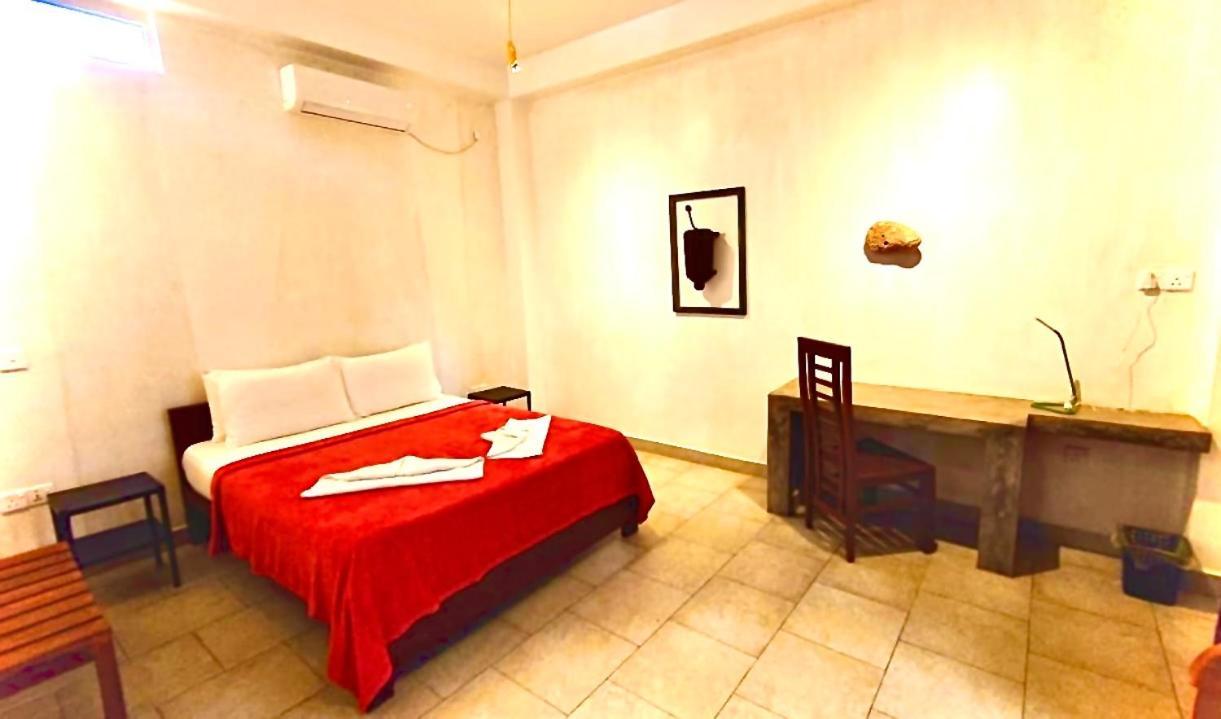 Mirage Beach House At Morava Court Hikkaduwa Exterior photo