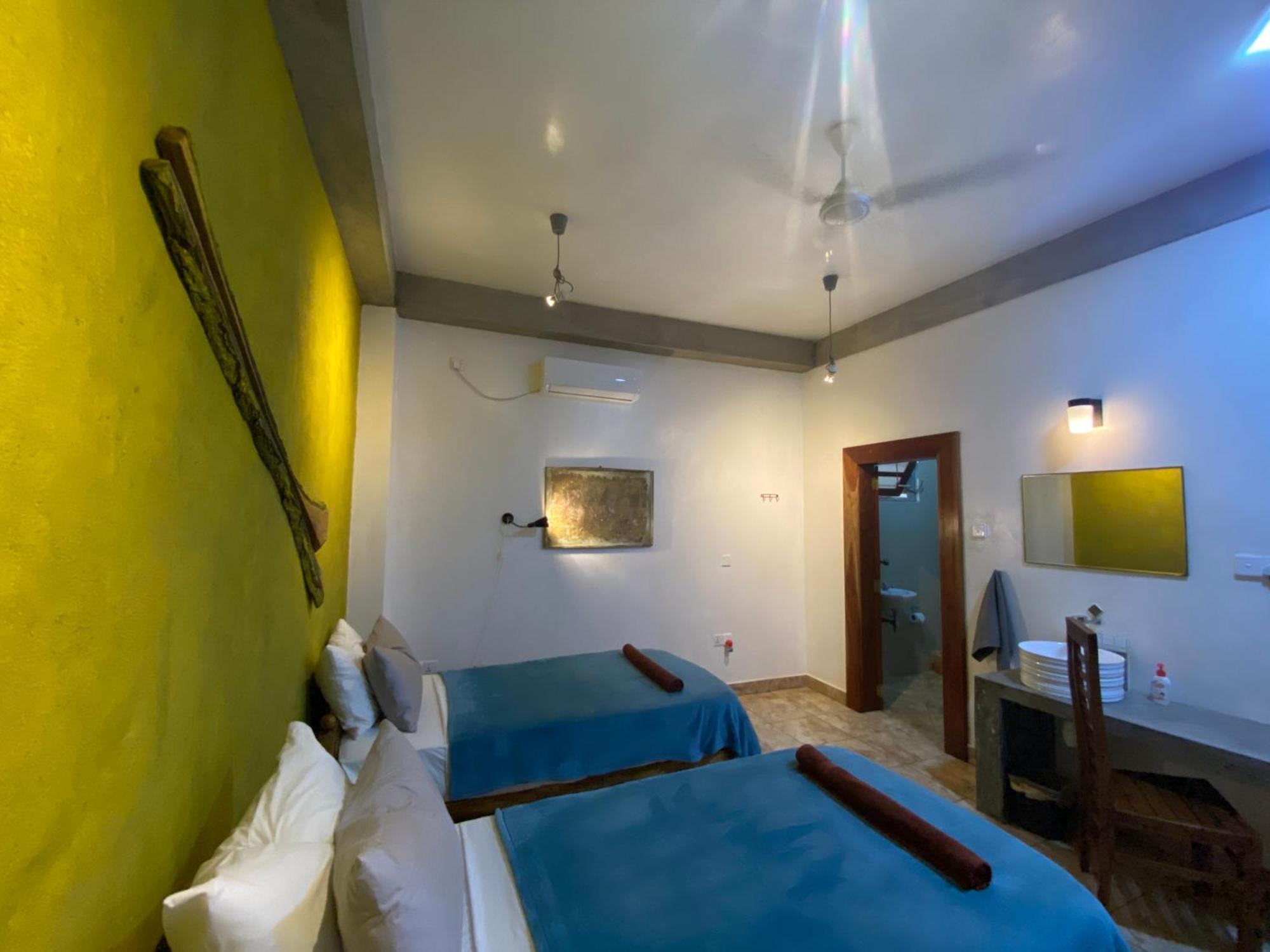 Mirage Beach House At Morava Court Hikkaduwa Exterior photo