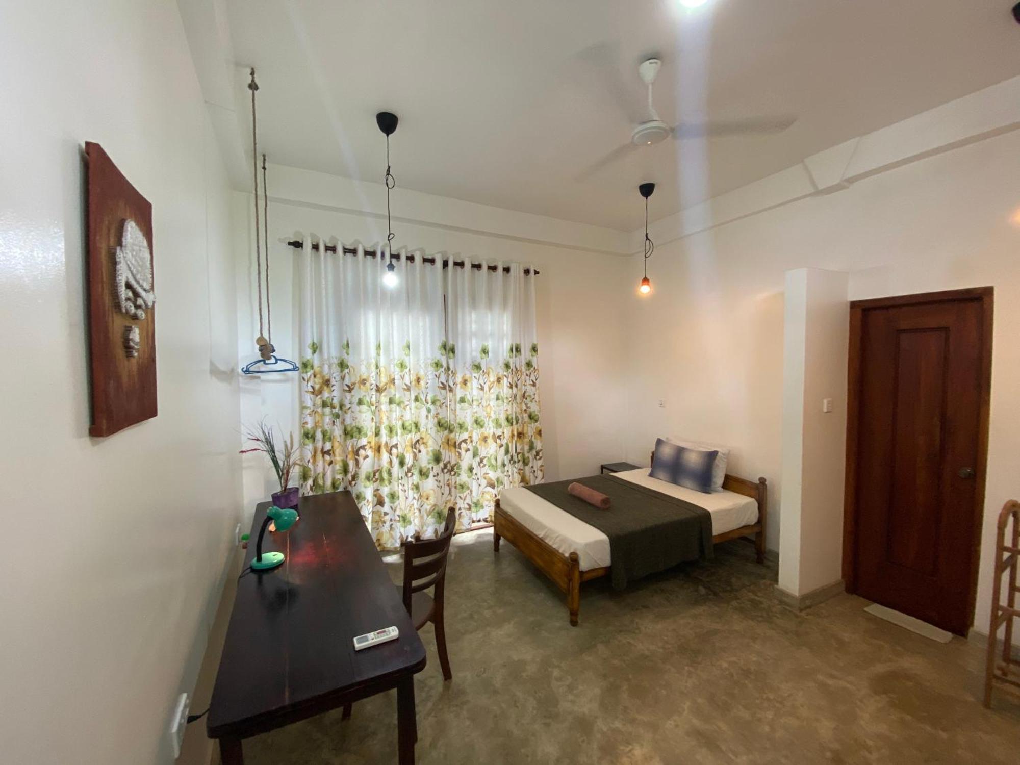 Mirage Beach House At Morava Court Hikkaduwa Exterior photo