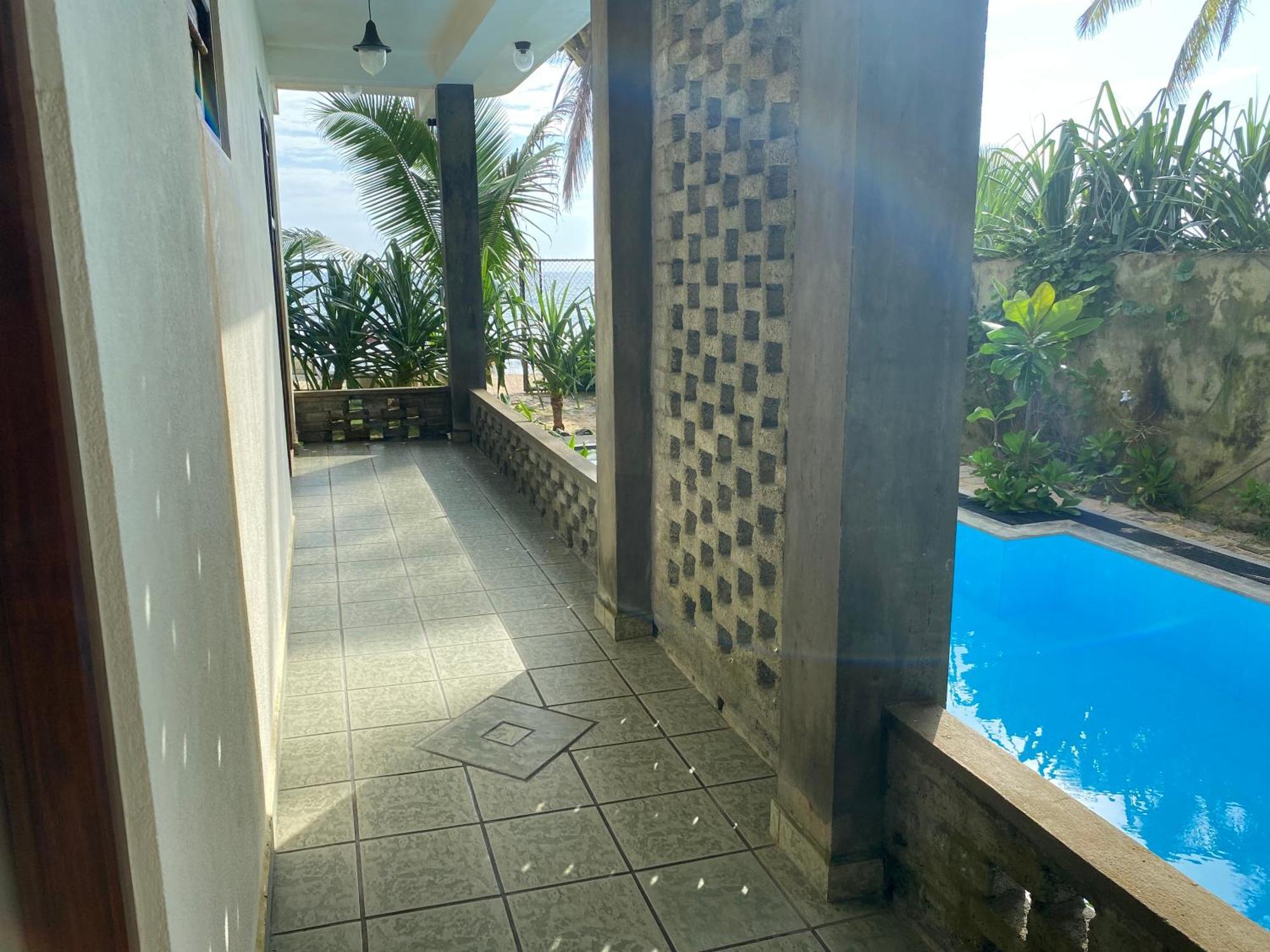 Mirage Beach House At Morava Court Hikkaduwa Exterior photo