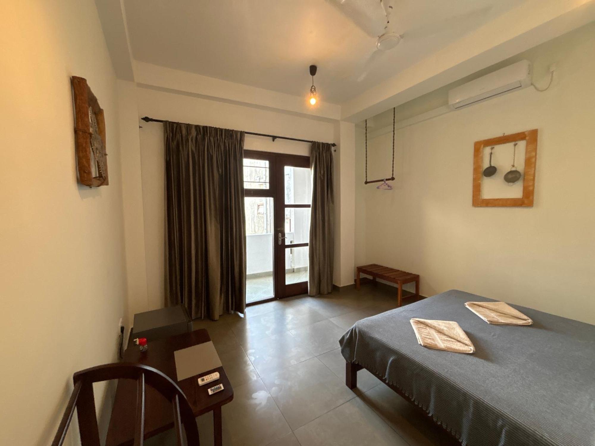 Mirage Beach House At Morava Court Hikkaduwa Exterior photo