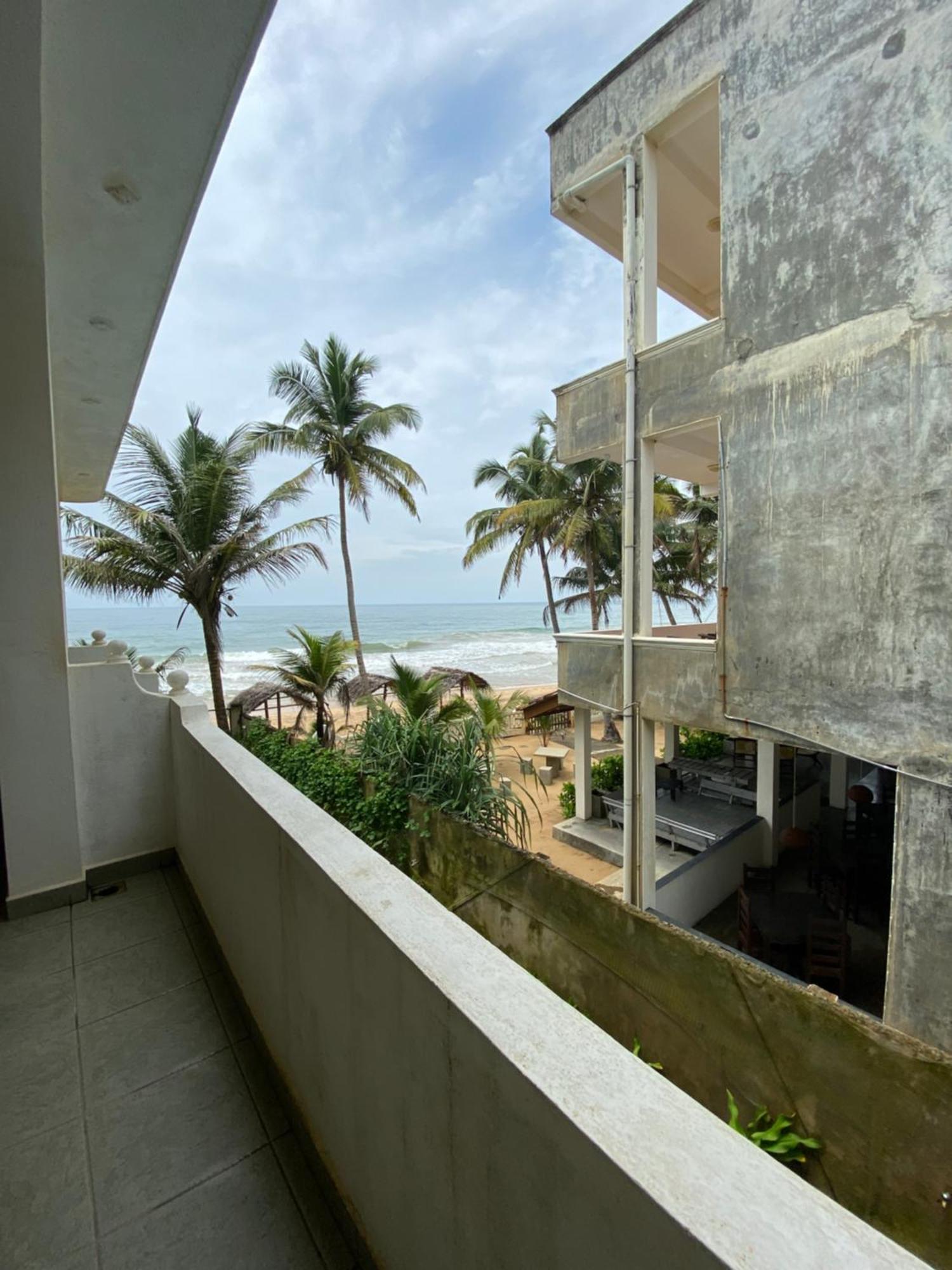 Mirage Beach House At Morava Court Hikkaduwa Exterior photo