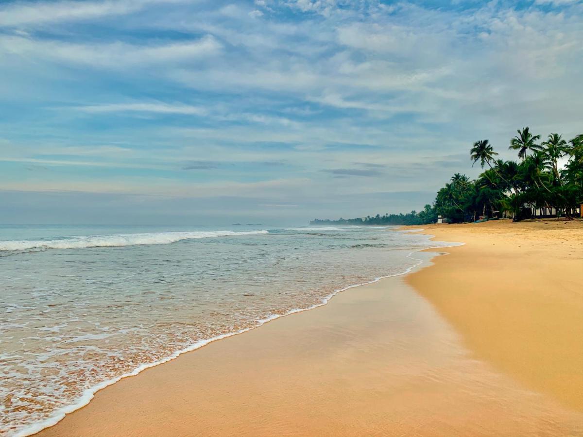 Mirage Beach House At Morava Court Hikkaduwa Exterior photo